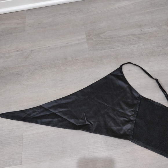 NWOT black silky tie front crop bralette - Picture 5 of 16